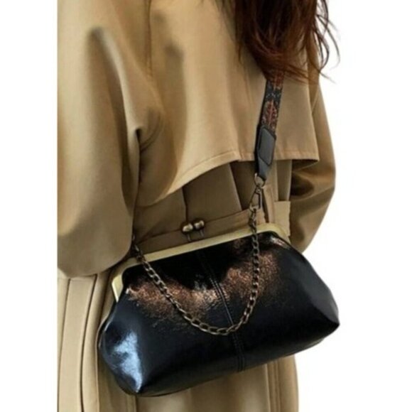 Kisslock Vegan Leather Black Crossbody with chain and guitar strap crossbody - Picture 1 of 6